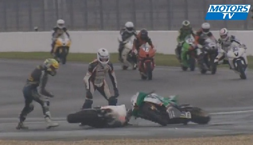 Le crash moto le plus insolite de l’année ? (VIDEO)