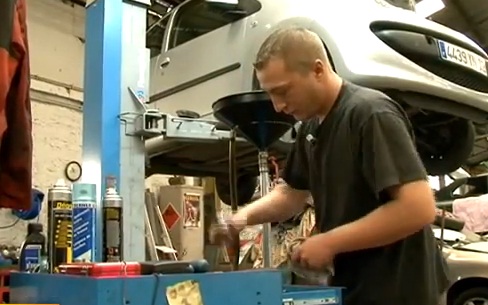 Connaissez-vous le self-garage ? (VIDEO)