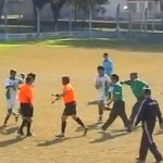 Tous sur l&rsquo;arbitre ! (VIDEO)