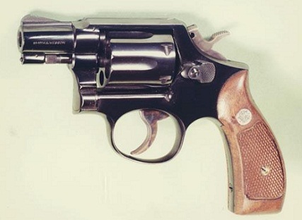 Brésil : un garçon de 10 ans tire sur sa prof avant de se suicider