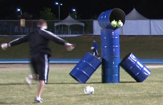 Gardien de but super précis (VIDEO)