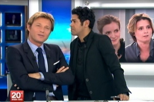 Quand Jamel Debbouze kiffe sur les cheveux de Laurent Delahousse ! (VIDEO)