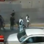 Un voleur tabassé, déshabillé et humilié par des passants (VIDEO)