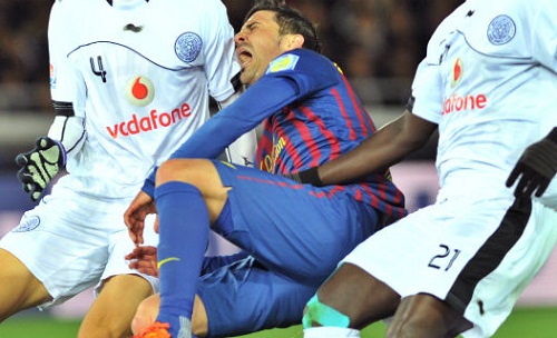 David Villa se fracture le tibia gauche (VIDEO)