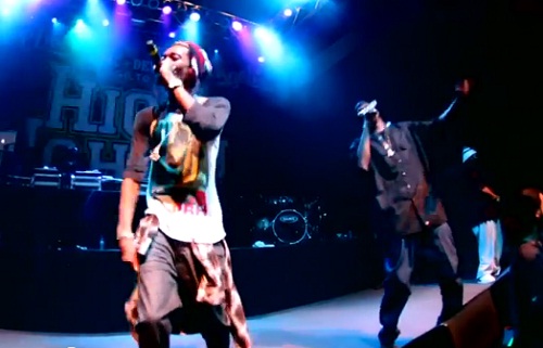 Snoop Dogg & Wiz Khalifa – Smokin’ On (VIDEO)