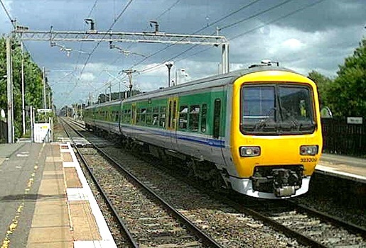 Inde : un homme fait un truc complètement dingue (VIDEO)