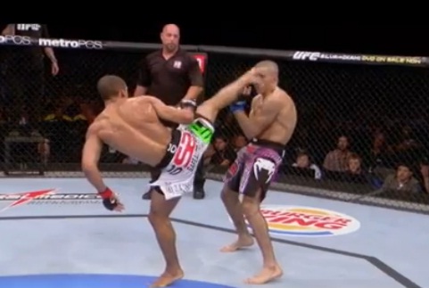 UFC : KO monumental d’Edson Barboza ! (VIDEO)