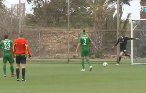 Le but gag de l&rsquo;année ? (VIDEO)