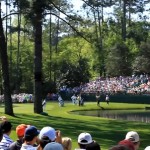Golf : Un hole-in-one avec des ricochets sur l&rsquo;eau ! (VIDEO)