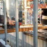 Russie : le magasin le mieux protégé du monde ? (VIDEO)