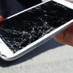Crash test : Galaxy S3 vs iPhone 4s (VIDEO)