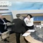 Grèce : un député néo-nazi agresse 2 députées en direct à la télé (VIDEO)