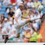 Real Madrid Legends vs Manchester United Legends : 3-2 (VIDEO)