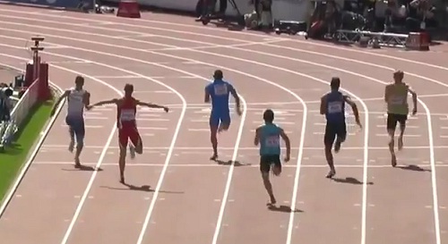 Georgi Kirilov Georgiev se déboîte violemment le genou en pleine course (VIDEO)