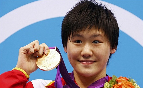 JO 2012 – Natation : Ye Shiwen, la Chinoise qui nage aussi vite que les champions masculins (VIDEO)