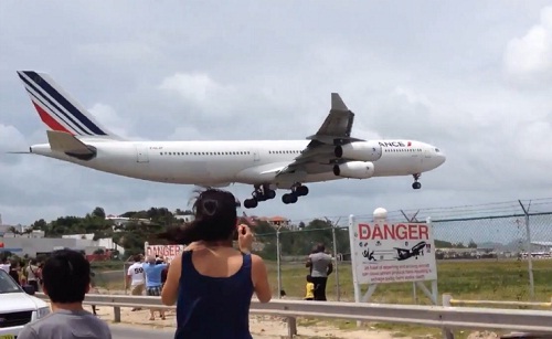 L&rsquo;atterrissage à haut risque d&rsquo;un Airbus d&rsquo;Air France à Princess Juliana (VIDEO)