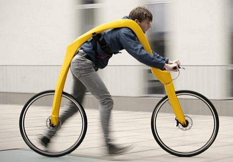 Le vélo suspendu, vélo du futur ? (VIDEO)