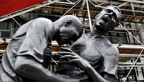 Le coup de boule de Zidane en statue (VIDEO)