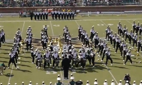 Gangnam Style version fanfare (VIDEO)