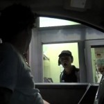 Halloween : un zombie au Drive (VIDEO)