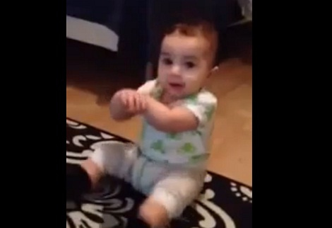 Bébé de 7 mois qui danse le Gangnam Style (VIDEO)