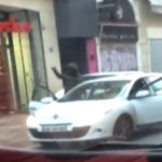 Marseille : un passant filme le braquage à la kalachnikov d&rsquo;un magasin (VIDEO)