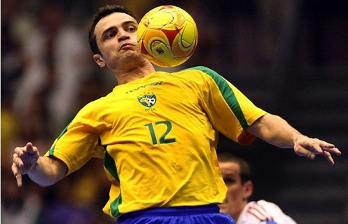Futsal  : magnifique but de Falcão (VIDEO)