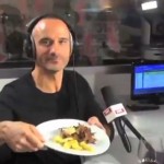 Eric Di Meco mange un rat après un pari perdu (VIDEO)