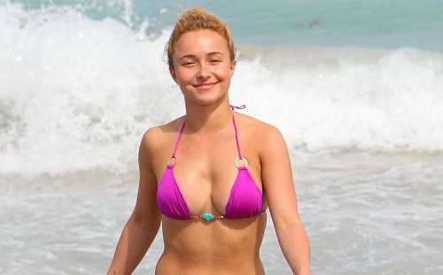 Hayden Panettiere passe du bon temps à Miami (PHOTOS)
