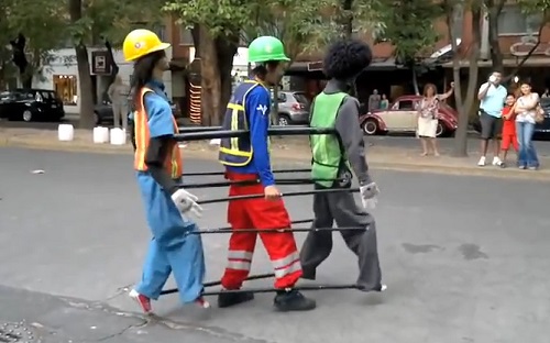 Incroyable prestation d’un artiste de rue au Mexique