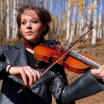Lindsey Stirling reprend le thème de Halo