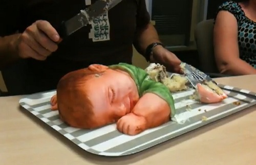 Un gâteau de très mauvais goût !