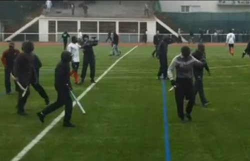Ivry : Un match de foot amateur qui dégénère (VIDEO)