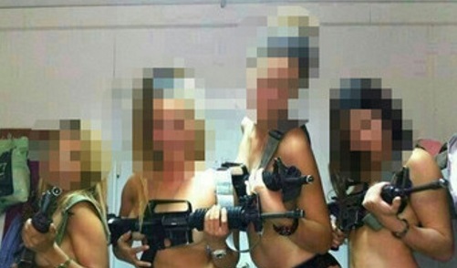 Des militaires israéliennes publient des photos sexy sur Facebook et créent la polémique (PHOTOS)