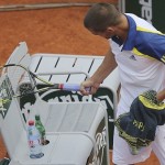 Roland-Garros 2013 : Youzhny pète les plombs et explose sa raquette (VIDEO)