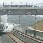 Accident de train en Espagne : les images du crash (VIDEO)