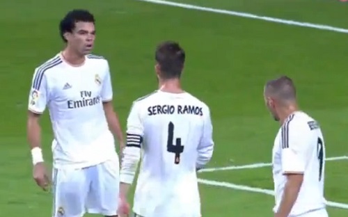 Real : Pepe et Benzema s’embrouillent en plein match (VIDEO)