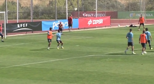 FC Barcelone : magnifique retourné de Pedro à l’entraînement