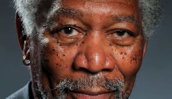 Il réalise un portrait hyperréaliste de Morgan Freeman sur son iPad (VIDEO)