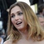 Julie Gayet topless en Une d&rsquo;un journal espagnol (PHOTO)