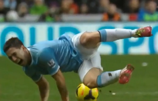 Samir Nasri : le tacle qui pourrait le priver de Coupe du monde (VIDEO)