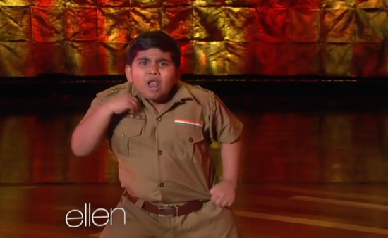 Akshat Singh, le petit danseur indien débarque en Amérique (VIDEO)