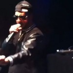 Le rappeur Seth Gueko interrompt son concert à cause d&rsquo;un fan (VIDEO)