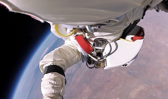 Images inédites du saut de Felix Baumgartner depuis l’espace (VIDEO)