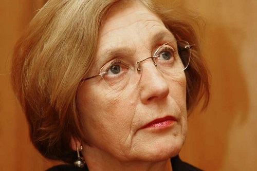 La ministre Nicole Bricq trouve la cuisine de l’Elysée «dégueulasse» (VIDEO)