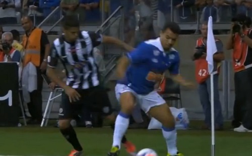 Foot : Magnifique petit pont de Marcos Ceará (VIDEO)