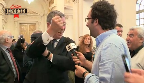 Patrick Balkany fait un nouveau bras d’honneur à Canal+ et aux médias (VIDEO)