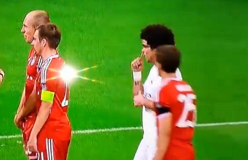 Bayern-Real : Pepe se mouche sur Müller (VIDEO)