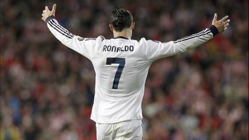 Ronaldo en mode catcheur dans FIFA 15 (vidéo)