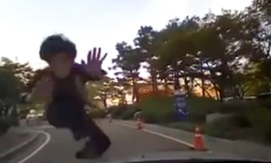 Tentative de fraude à l&rsquo;assurance en Corée du Sud (vidéo)